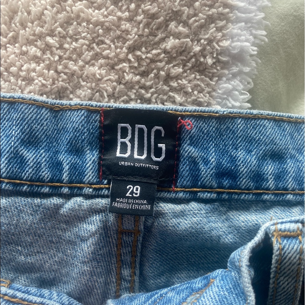 BDG size 8 jeans. Straight leg fit. Use to be my old go to jeans! Too big now!